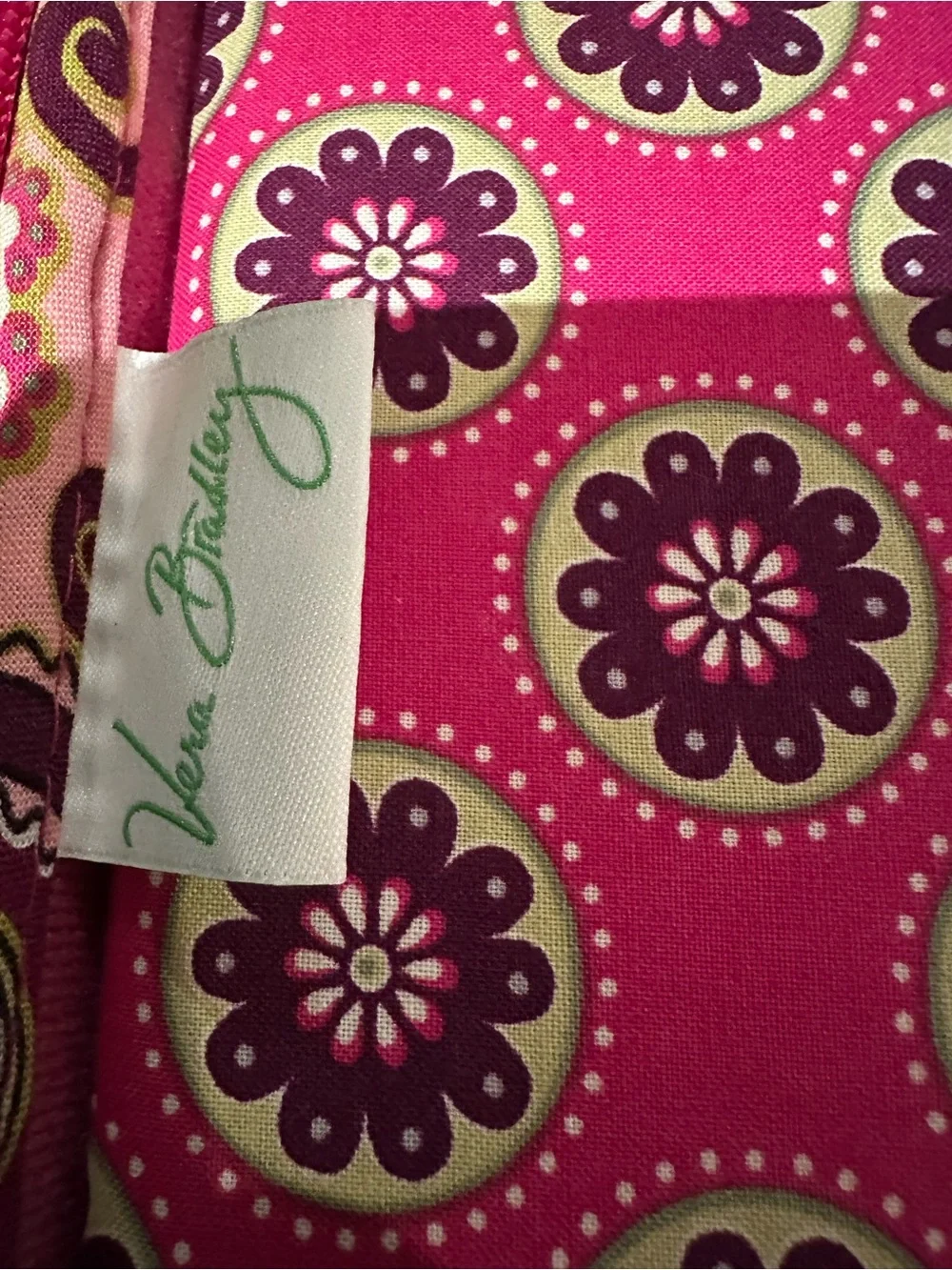 Vera Bradley Very Berry Paisley hard sided laptop case EUC  16”W  x  11”H  Like
